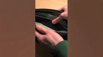 Alpaka Flight Sling — классная слинг-сумка для перелётов